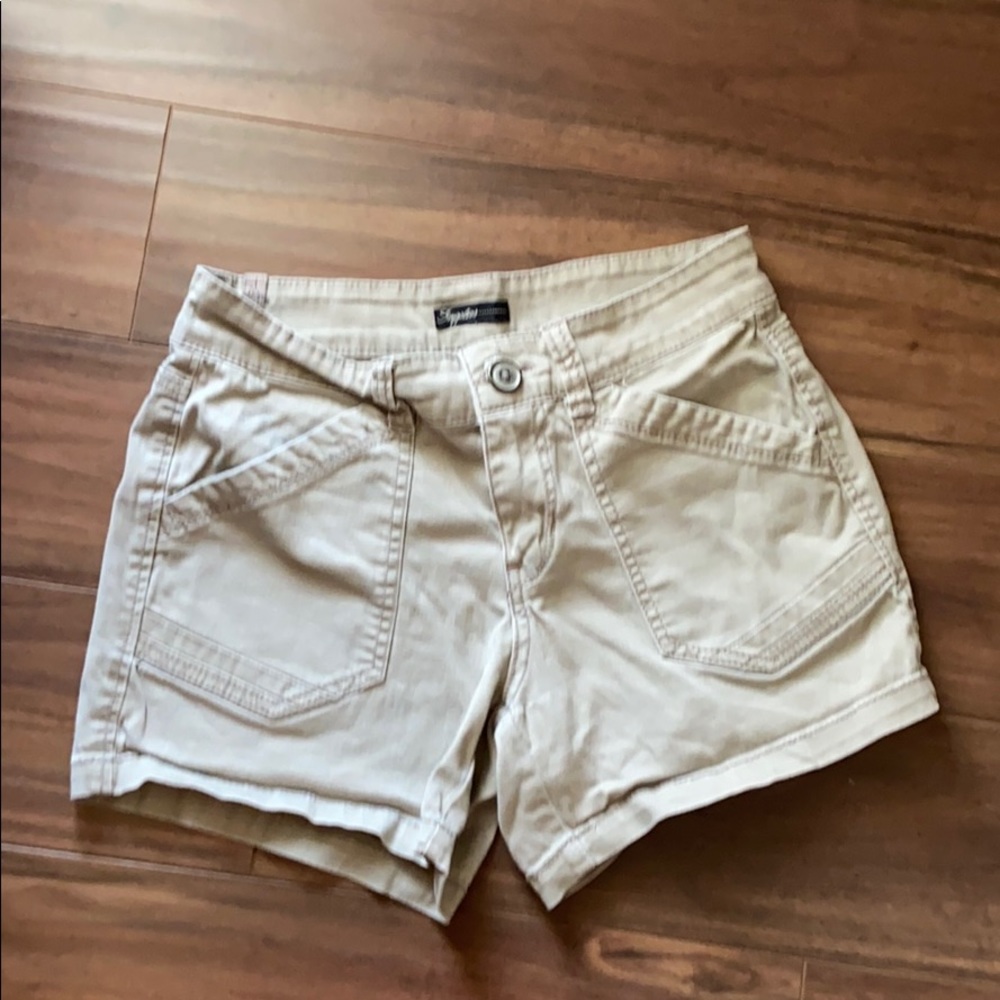 Tan Shorts 3”